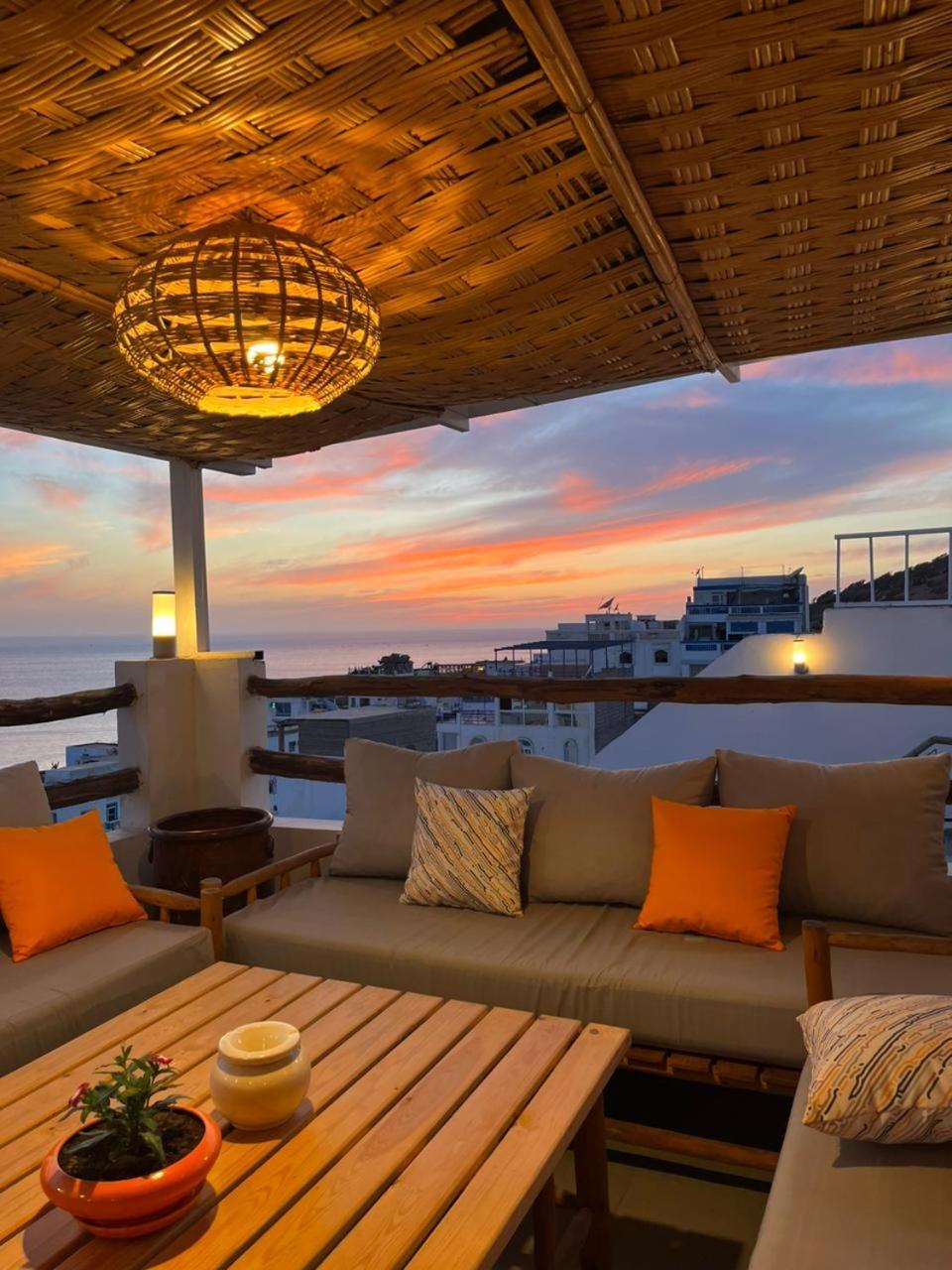 Bigblue Surf Hostel & Coworking Space - Taghazout (Adults Only) Azazoul Eksteriør bilde