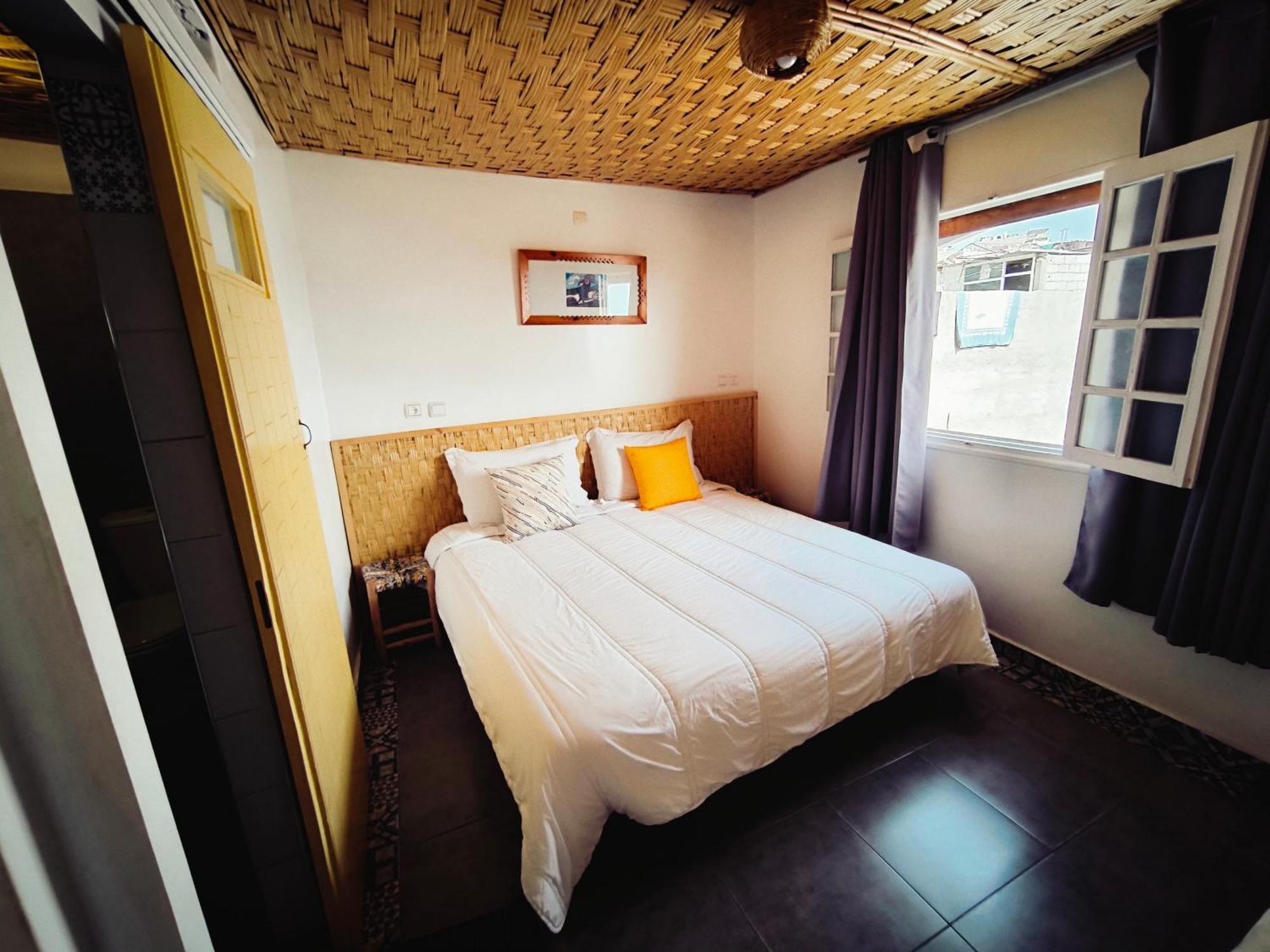 Bigblue Surf Hostel & Coworking Space - Taghazout (Adults Only) Azazoul Eksteriør bilde