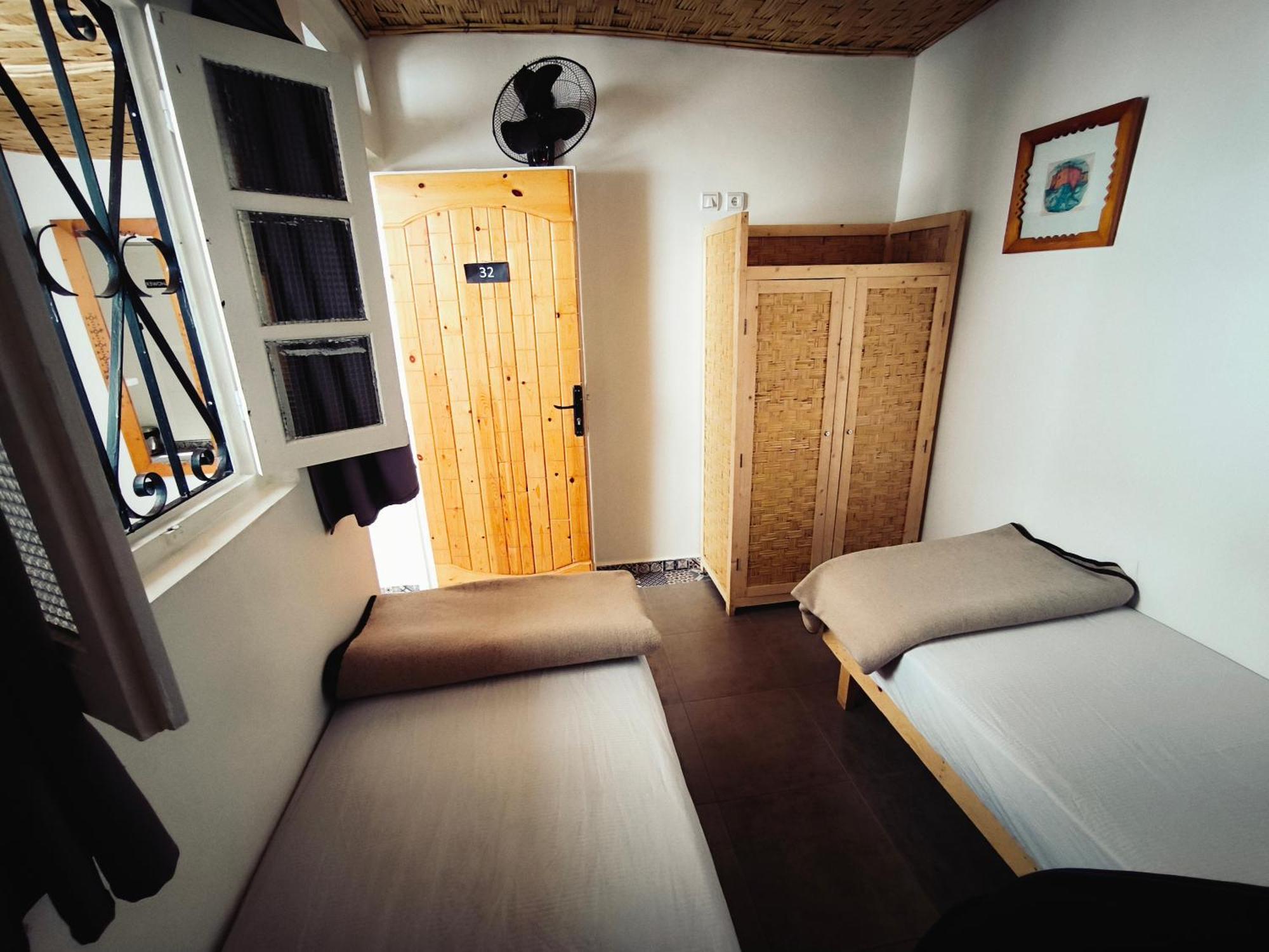 Bigblue Surf Hostel & Coworking Space - Taghazout (Adults Only) Azazoul Eksteriør bilde